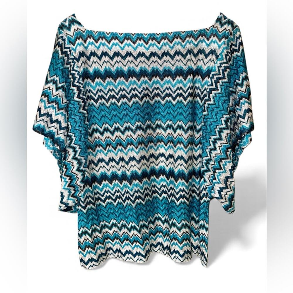 Vintage 90s bebe Chevron flutter sleeve Top Blue and Black